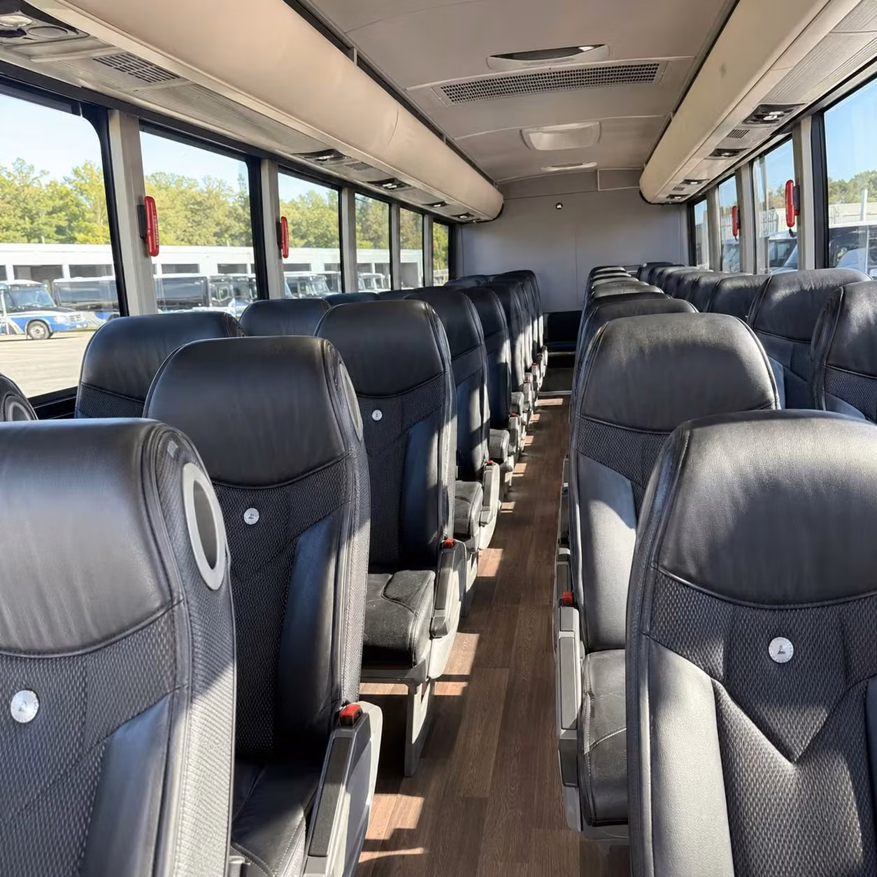 overland park charter bus